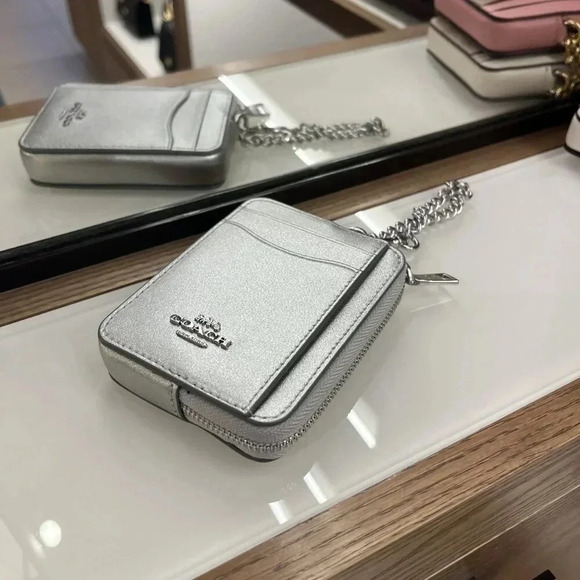 ZIP CARD CASE (COACH CW890) SILVER/LIGHT SILVER - Picture 5 of 5